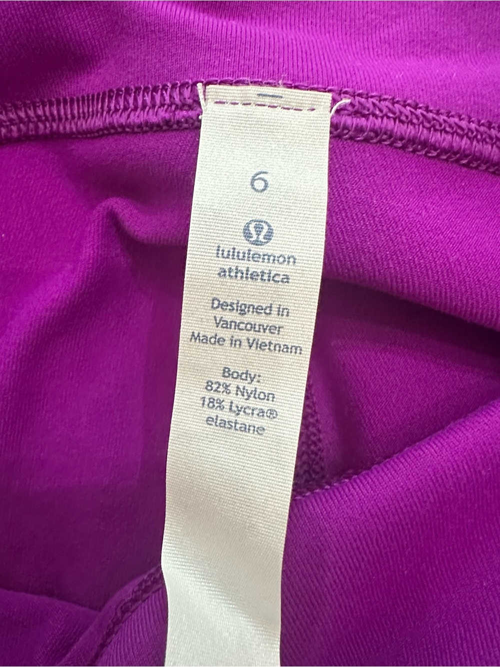 Lululemon Wunder Under Cropped Leggings, size 6 - Picture 4 of 4